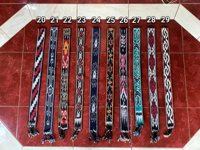 Kain Syal Tenun Ikat Kepala 2