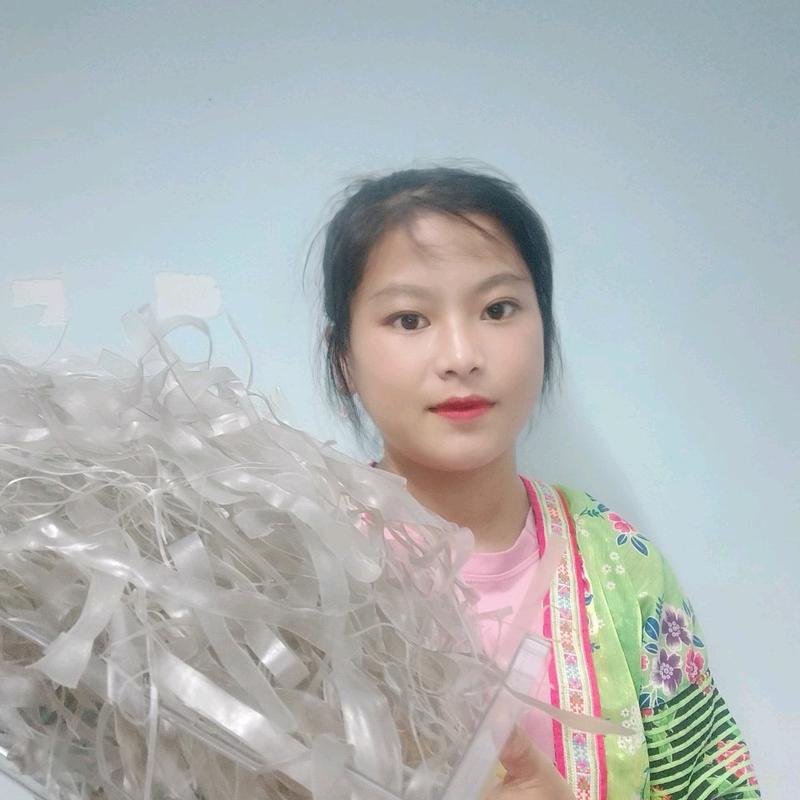 SÙNG BẦU Miến Dong Thái Tay Sợi Vụn 1kg - Sợi To Dai & Giòn - Sản Xuất Thủ Công Không Tẩy Màu - An Toàn Cho Người Sử Dụng - Xuất Xứ Việt Nam