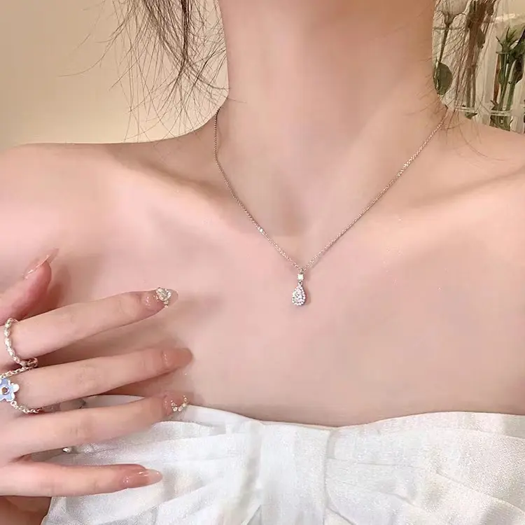 Vòng Cổ Thép Titan Dát Đính Đá Thiết Kế Tinh Tế Mặt Dây Chuyền Hình Giọt Nước Không Phai Màu, Đơn Giản Và Thanh Lịch, Dây Chuyền Xương Đòn, Dễ Thương Và Gợi Cảm, Phụ Kiện Tình Yêu Áo Dài Suông