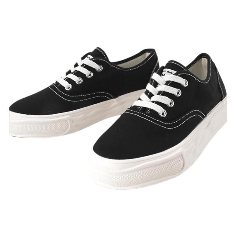Sepatu Sneakers Low Cut Wanita WCNCL01477F 01A Hitam 1