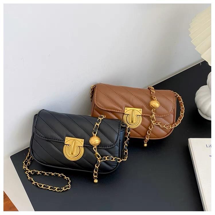  Túi Xách Nữ Khoá Tròn Đồng - Da PU  Hoạ Tiết Thêu Chéo  Kiểu Dáng Form túi mềm  Phong cách Hàn Quốc nữ tính  sang trọng - KT: D18;C10;R6 cm KL:280g Bag Đeo Vai Đeo Chéo 