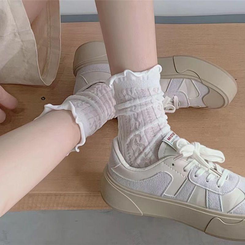 Product Introduction of Women Lace Flower Socks Retro Floral Mesh Lolita Cute Socks Thin Middle Tube Sock Korean Girl Sweet Breathable Socks 10