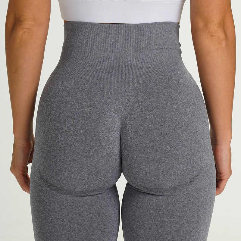 Product Introduction of Seamless Knitted Small Crescent Breathable Quick Drying Fitness High Waist Peach Tight Elastic Hip Lifting Yoga Pants 9