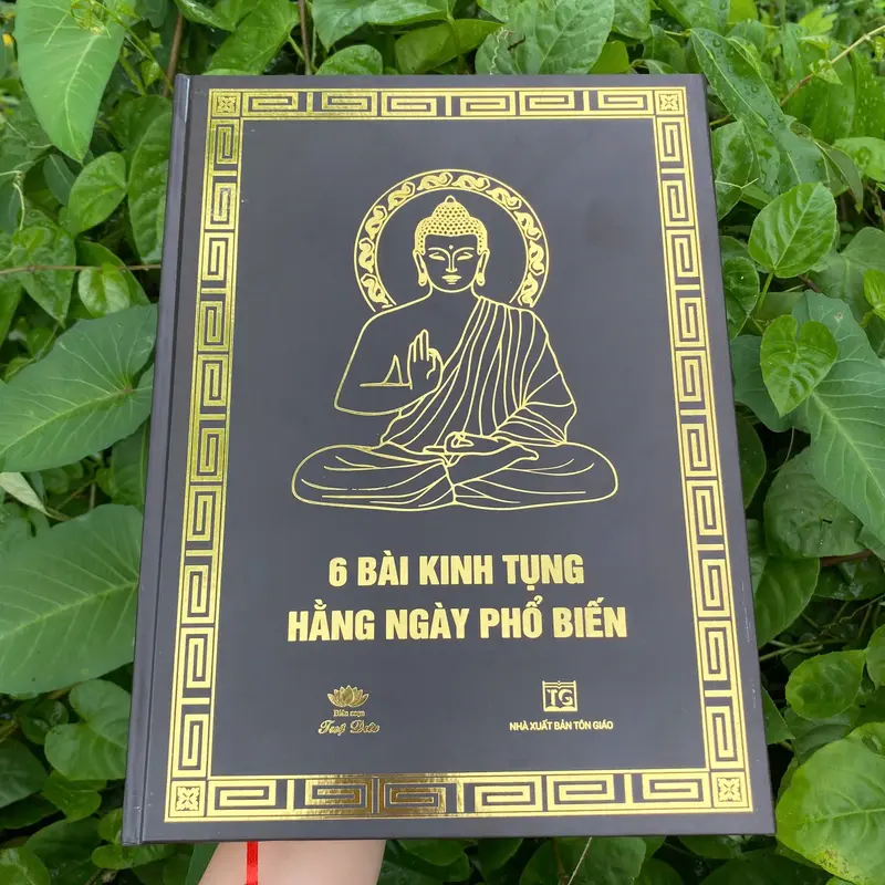 [NXB Tôn Giáo] Sách 6 Bài Kinh Tụng Hàng Ngày Phổ Biến - BÌA CỨNG - Tặng Kèm 7 Lời Khấn Nguyện Buổi Sáng + Bài Sám Hối Trước Khi ngủ + Chuỗi Vòng 108 Hạt 1