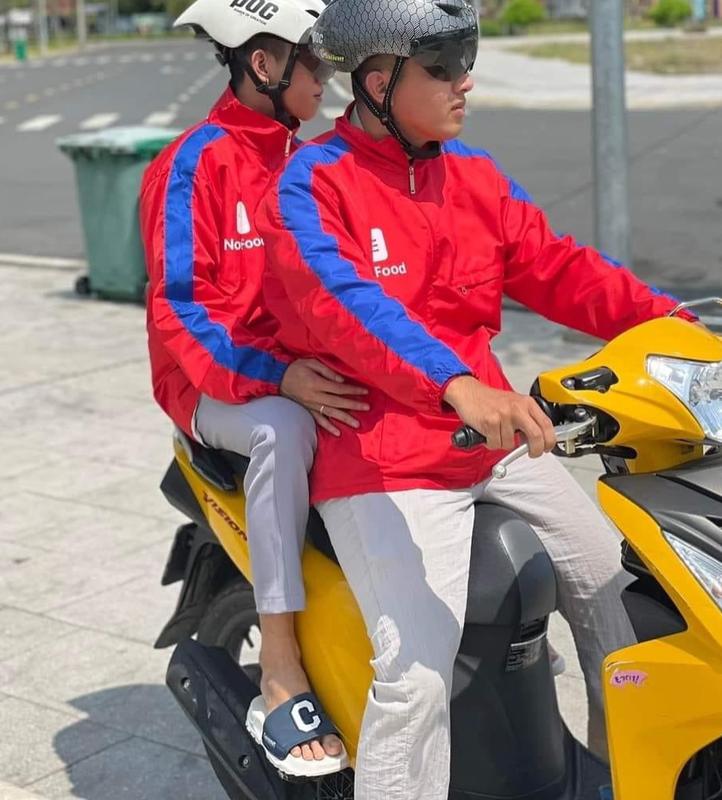 Áo khoác nam nữ kiểu shipper giao hàng LOSHIP NOW FOOD chất dù 2 lớp cổ đứng túi có khóa kéo Menswear Tay Dài