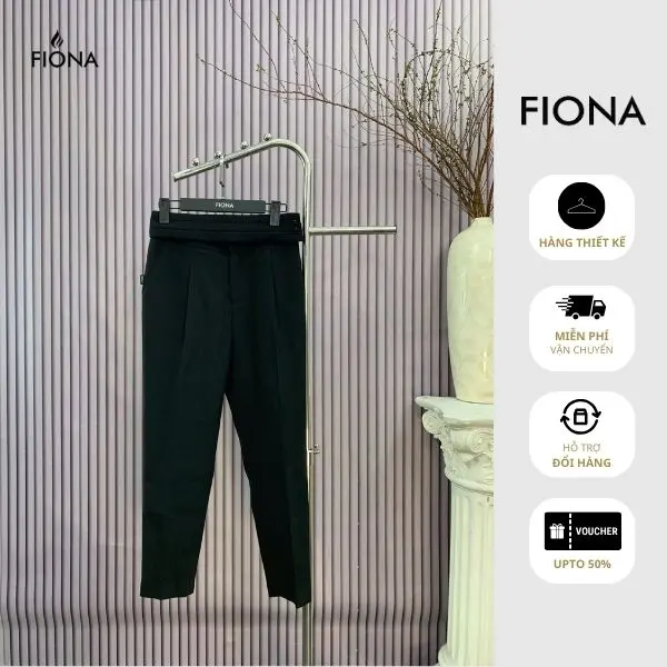 FIONA Quần dáng baggy xếp đính 3 cúc trang trí F352332 Ong Nữ Kem