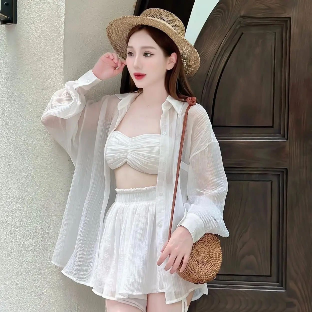 Hion Store - Set áo sơ mi tay dài + áo bra + quần short 2 màu hồng trắng