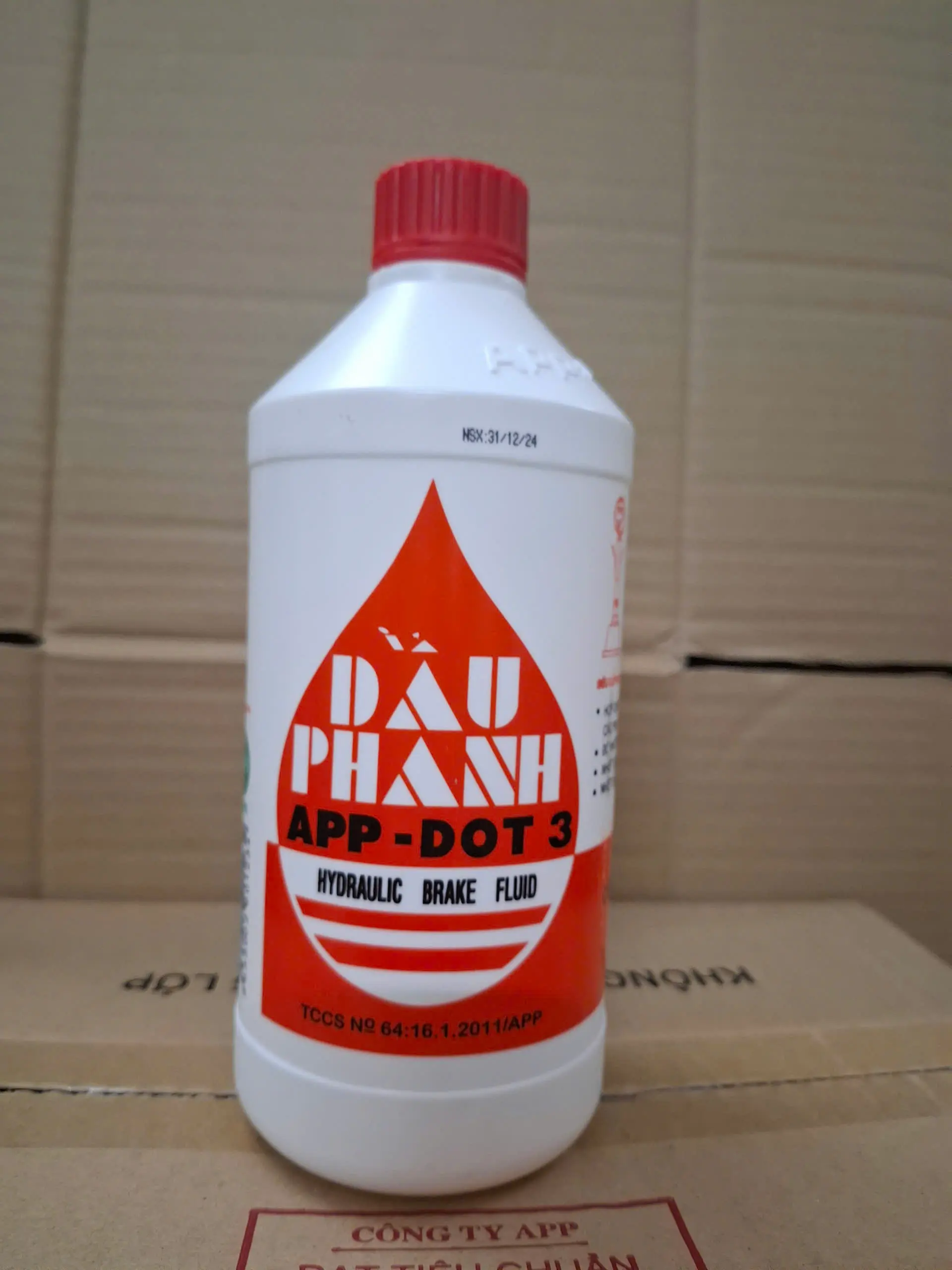 Dầu phanh APP-DOT3 Dùng Cho Ô Tô chai 1 lit loại tốt và thông dụng nhất