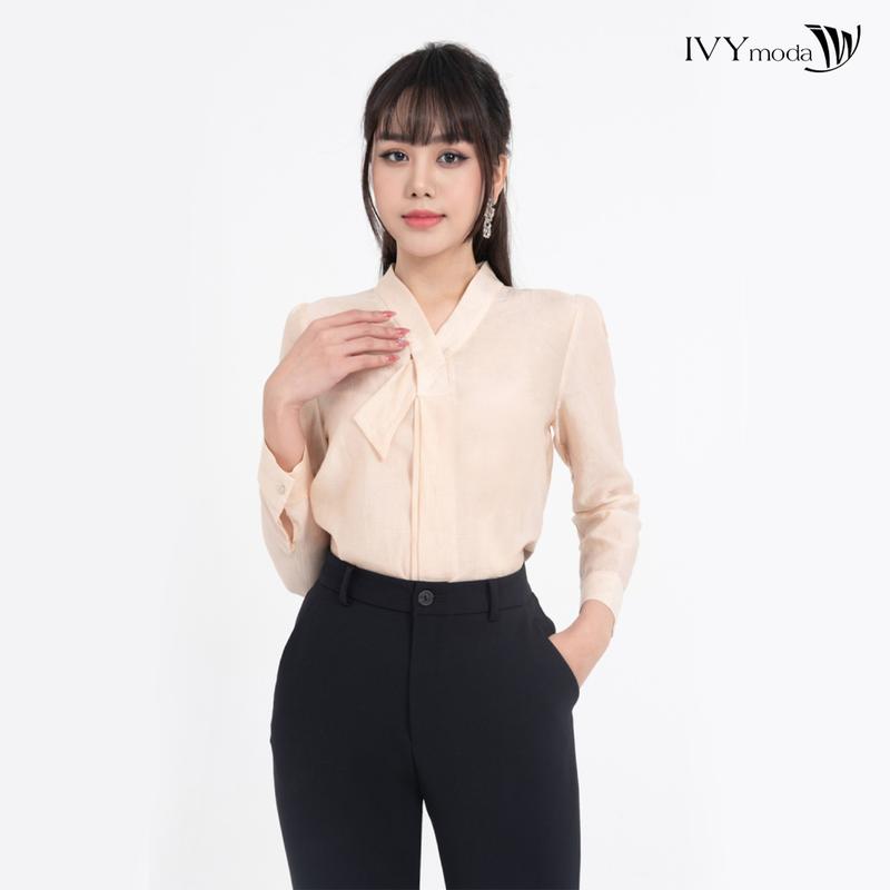 Áo lụa cổ xếp chéo nữ IVY moda MS 17M8167