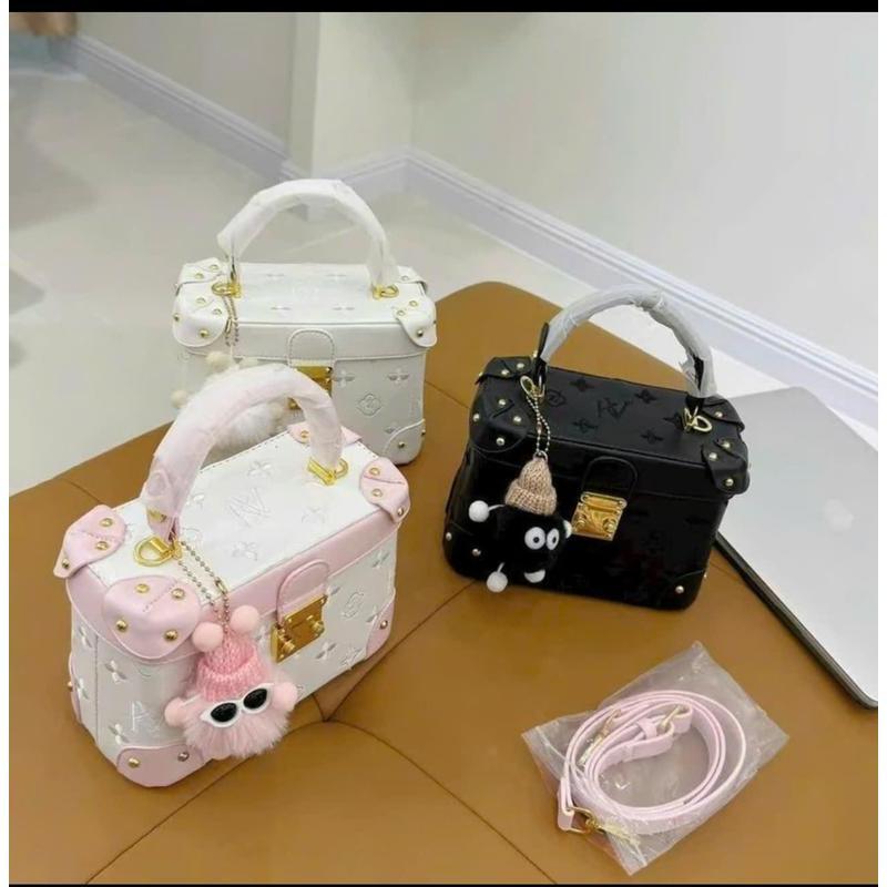  Túi Xách Nữ Cốp KV Dáng Vuông Size 28 Cứng Cáp Hoạ Tiết Dập Nổi Sang Trọng Đeo Chéo Cầm Tay Chống Trộm Thông Minh 