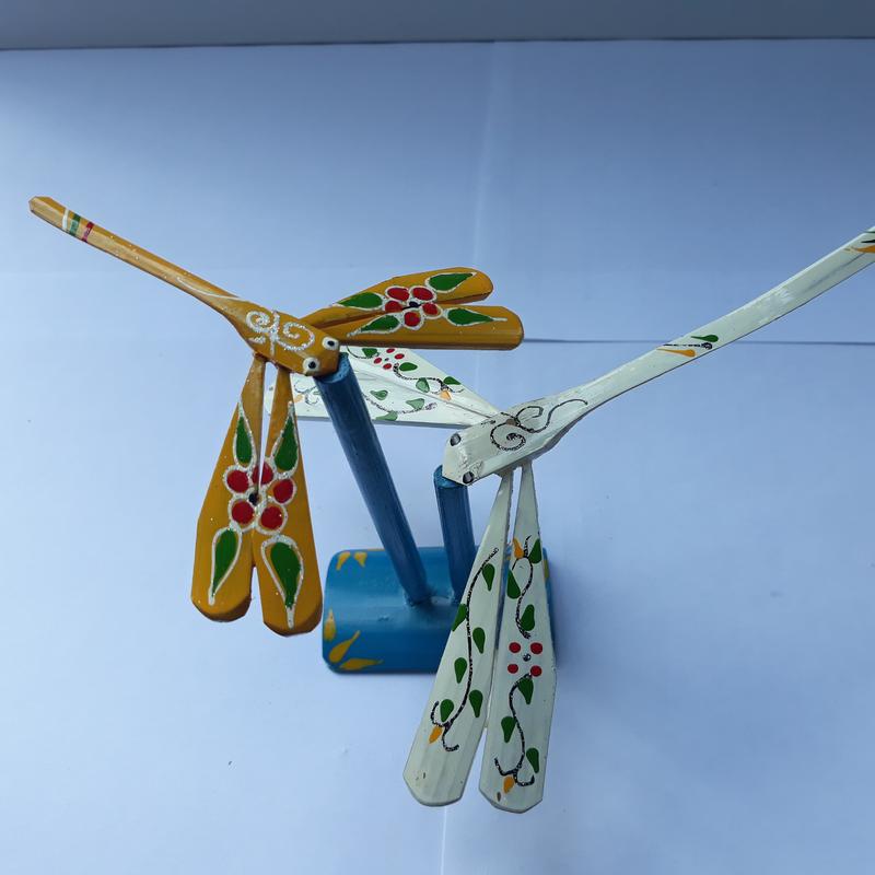 Quà lưu niệm Bộ 2 con chuồn chuồn tre có chân đế Chuồn tre xinh shop 8