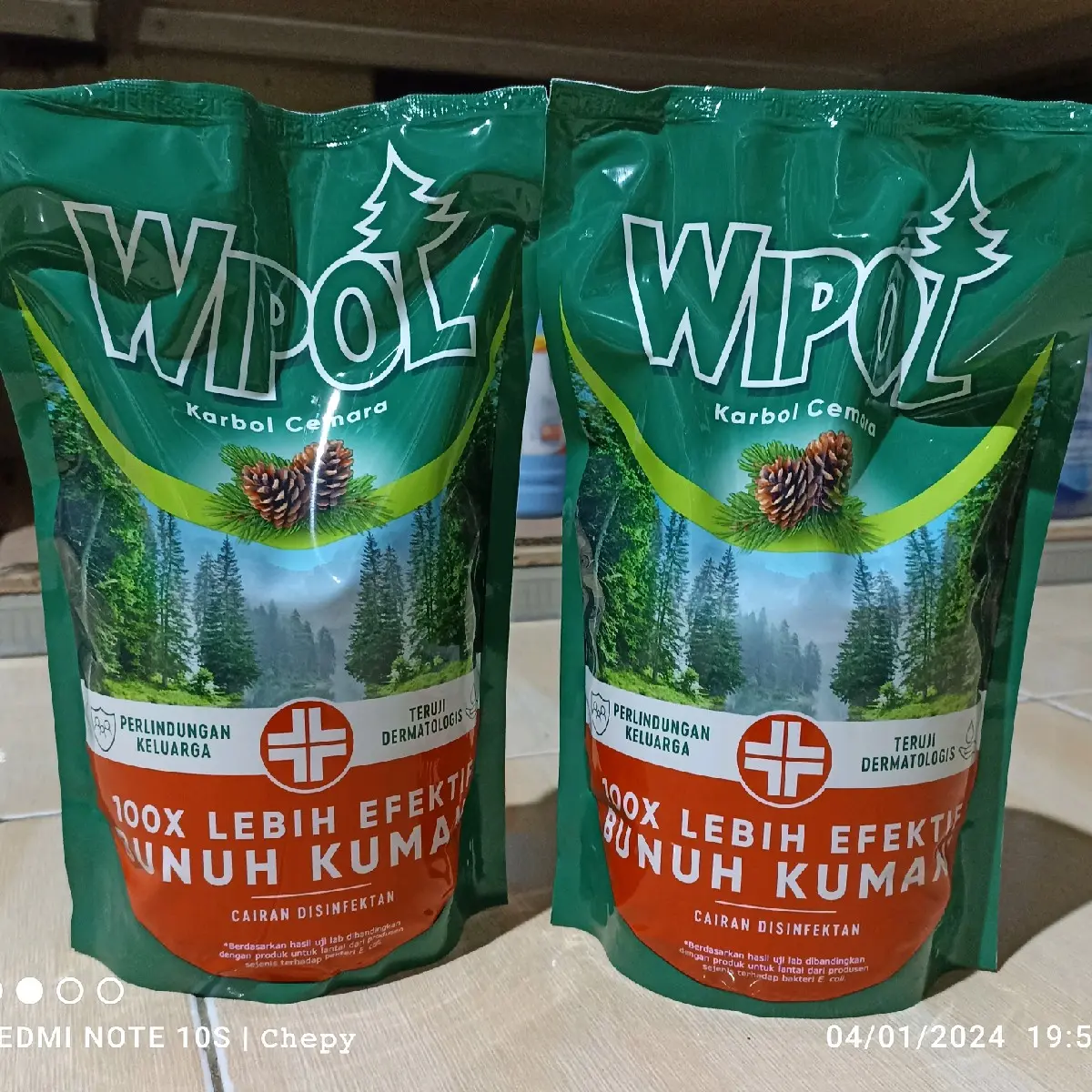 WIPOL karbol Cemara 2pcsX750ml (100X Lebih Efektif BUNUH KUMAN)