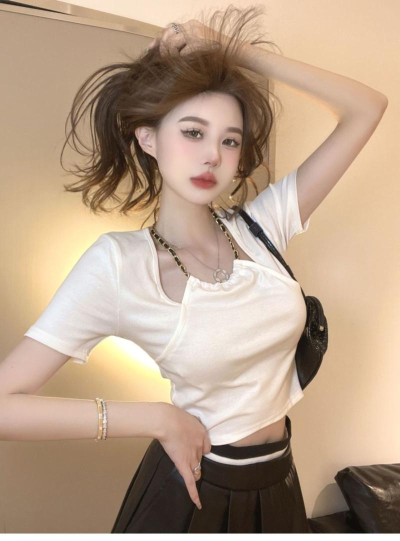 Product Introduction of Áo Thun Ngắn Tay Cổ Yếm Giả Hai Lớp Thiết Kế Độc Đáo Mùa Hè, Dành Cho Nữ, Dáng Ôm, Ngắn, Gợi Cảm Và Dễ Thương, Thiết Kế Đẹp, Thích Hợp Cho Mùa Hè, Áo Ngắn 28