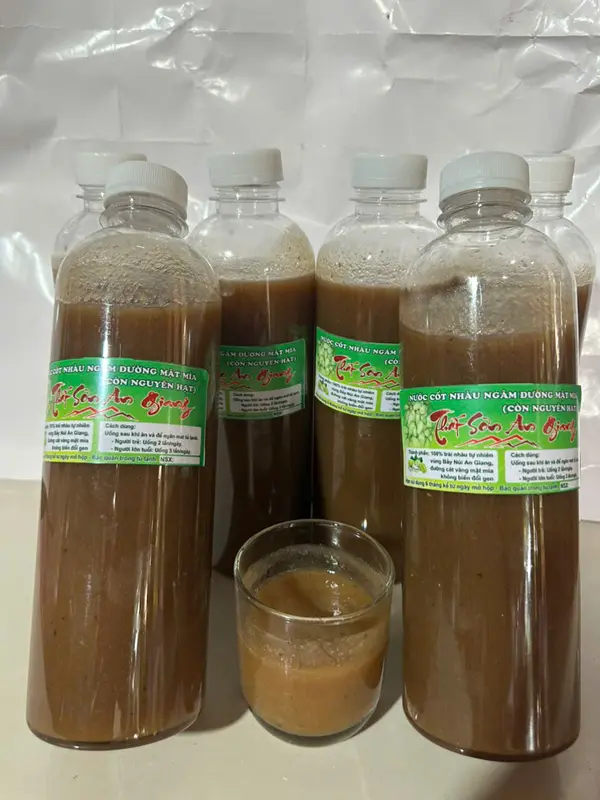 6 chai nước cốt Nhàu ngâm đường cát vàng mật mía không biến đổi gen chai 1kg, chính hiệu Thất Sơn An Giang 6 chai 6kg 8