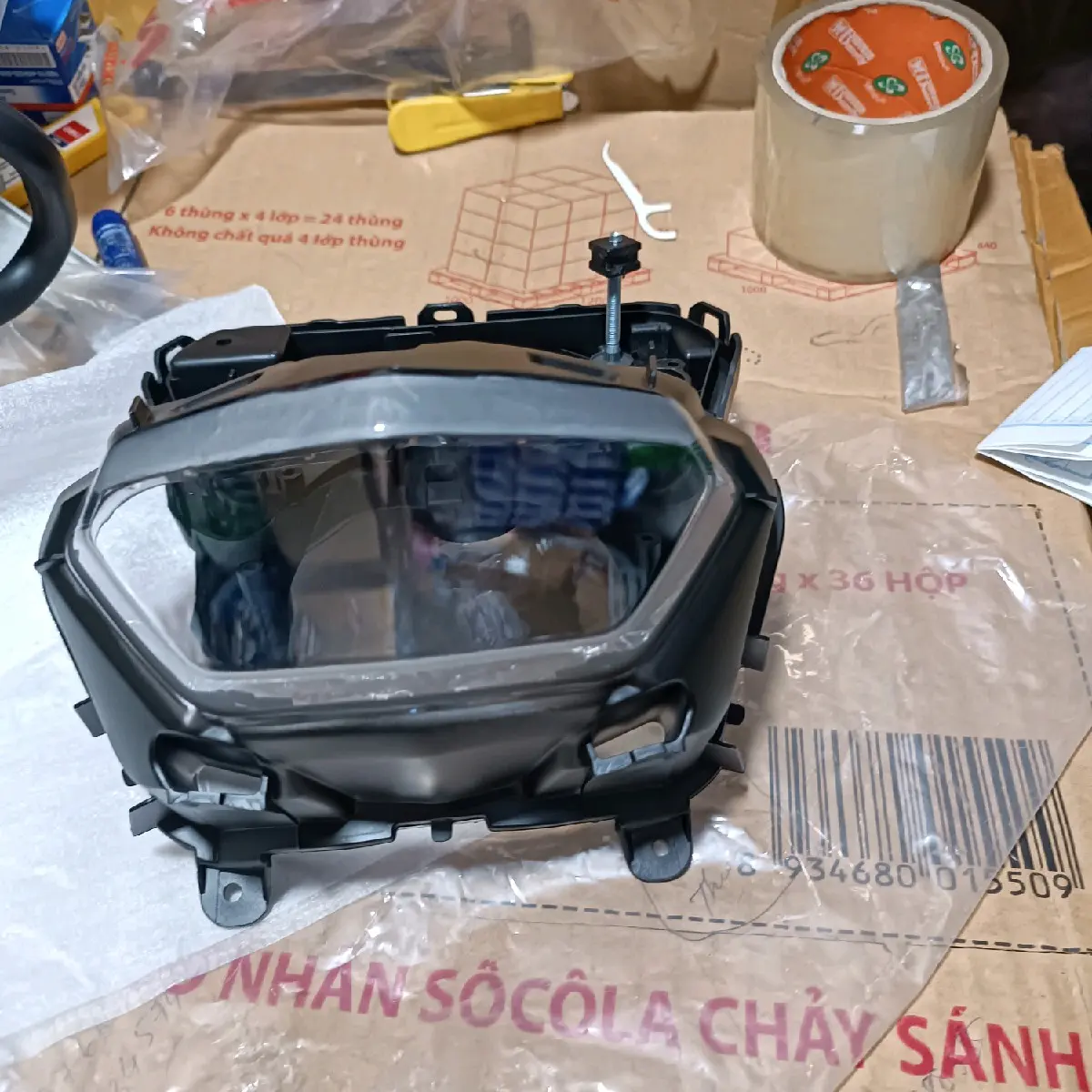 mi ka  & đế chóa đèn ex 155