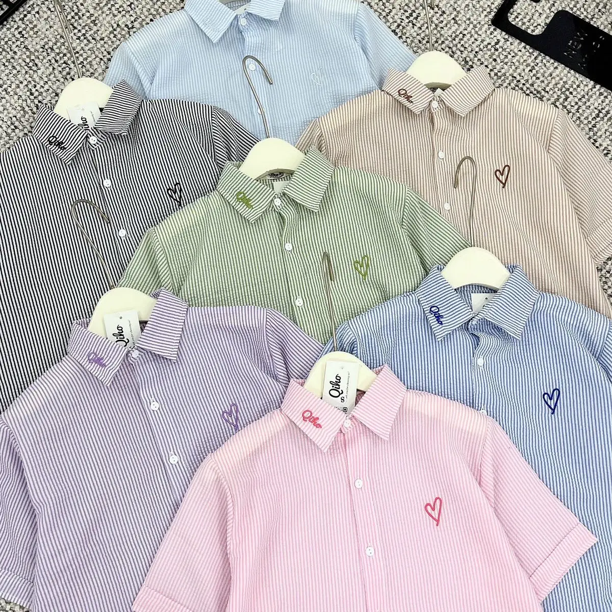 [A19] Áo sơ mi nữ Qiho kẻ sọc SM cộc tay Women Top | BigBuy360 - bigbuy360.vn