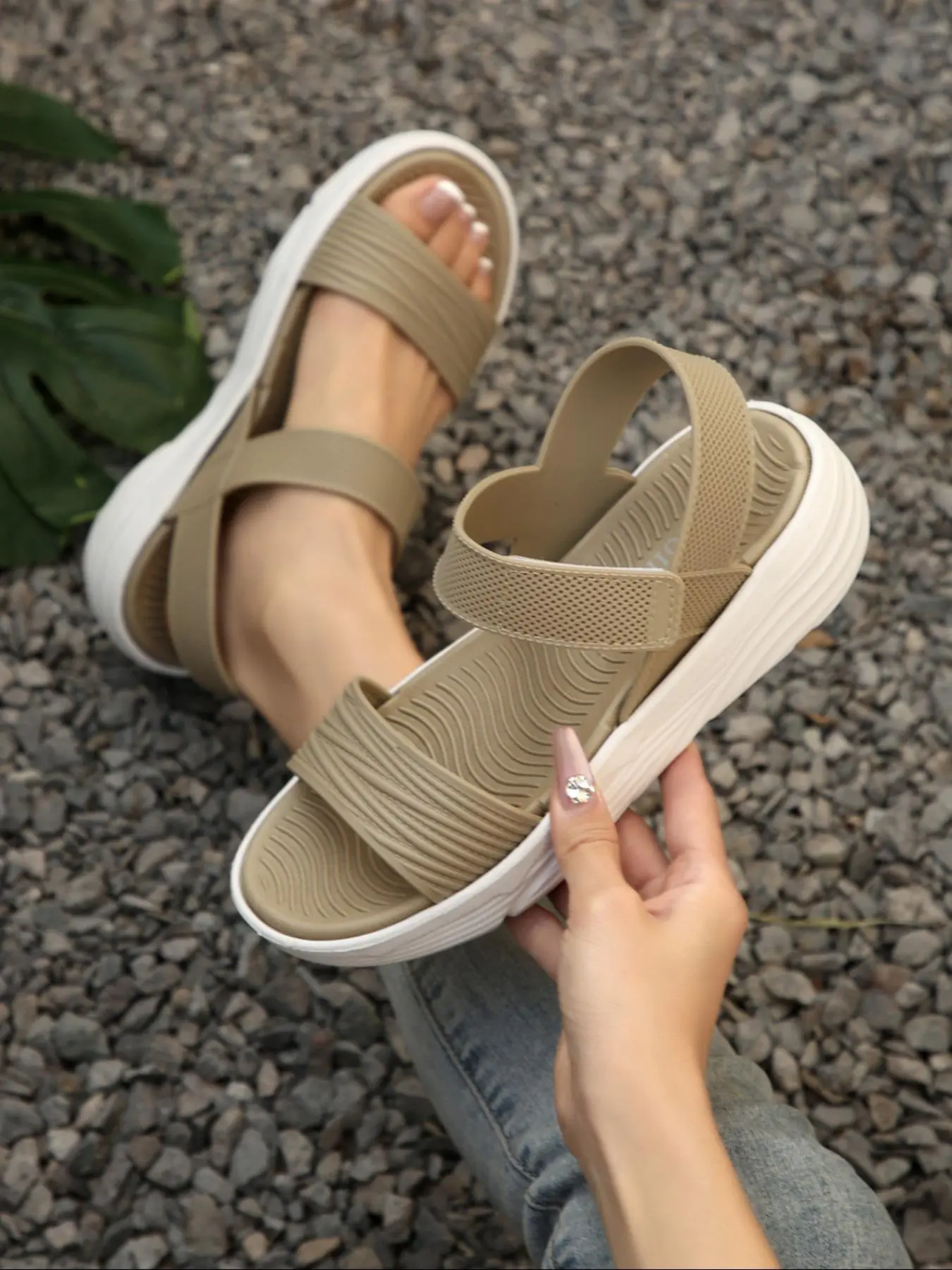 Women's Fashionable Plain Color Platform Sandals, Casual Comfortable Sandals for Summer, Lightweight Breathable Shoes for Daily Wear, Girl