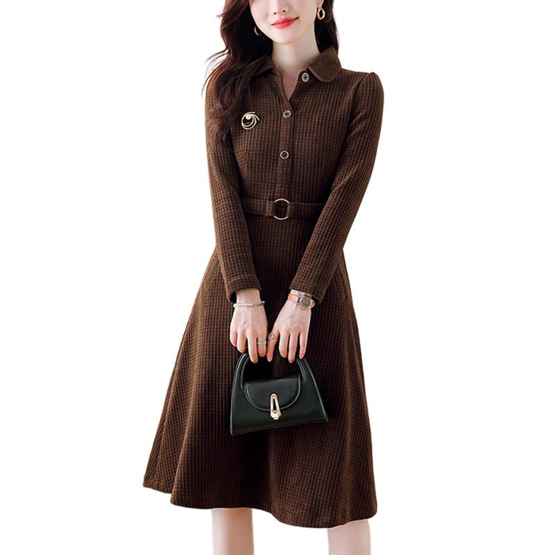 Váy Nhung Trung Niên SM34 Đầm Nhung Cao Cấp Dày Dặn Siêu Ấm Màu Nâu Dáng Dài Cho Mẹ Women