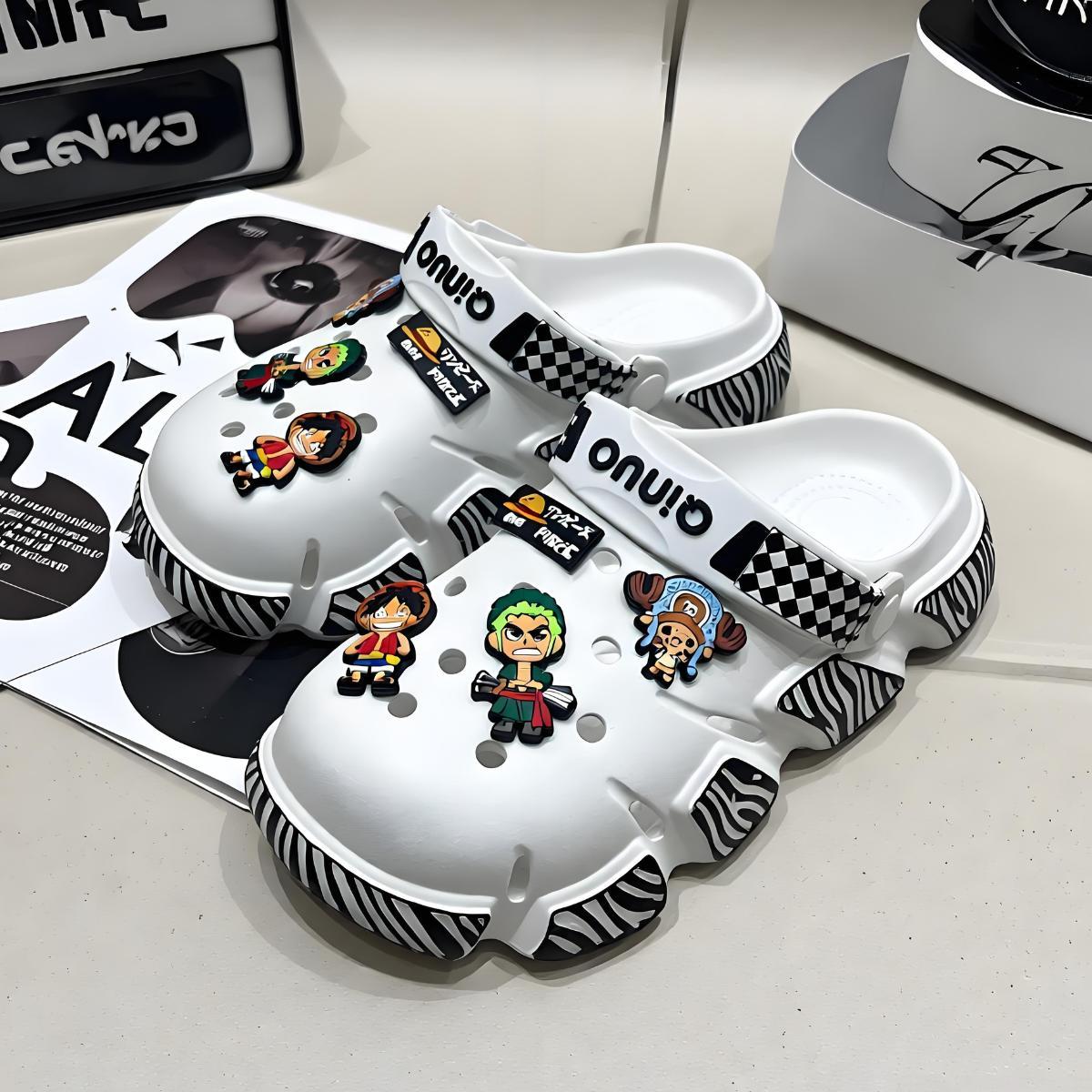 HappySandal Sandal Bakiak Pria Stylish Anti Selip Desain Kartun One Piece Bahan Karet Ringan Tebal Tahan Lama Cocok untuk Jalan Jauh