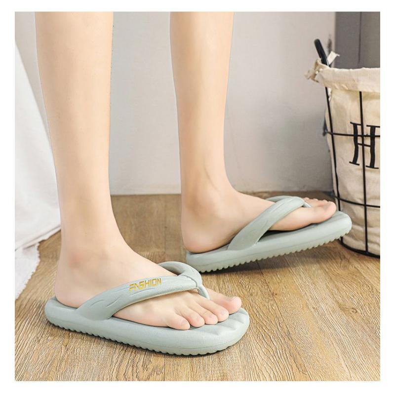 Product Introduction of Men Wear 2024 Hot Super Soft Thick Sole Anti-slip Anti-odor Lightweight Outdoor Home Clip-on Slippers 42