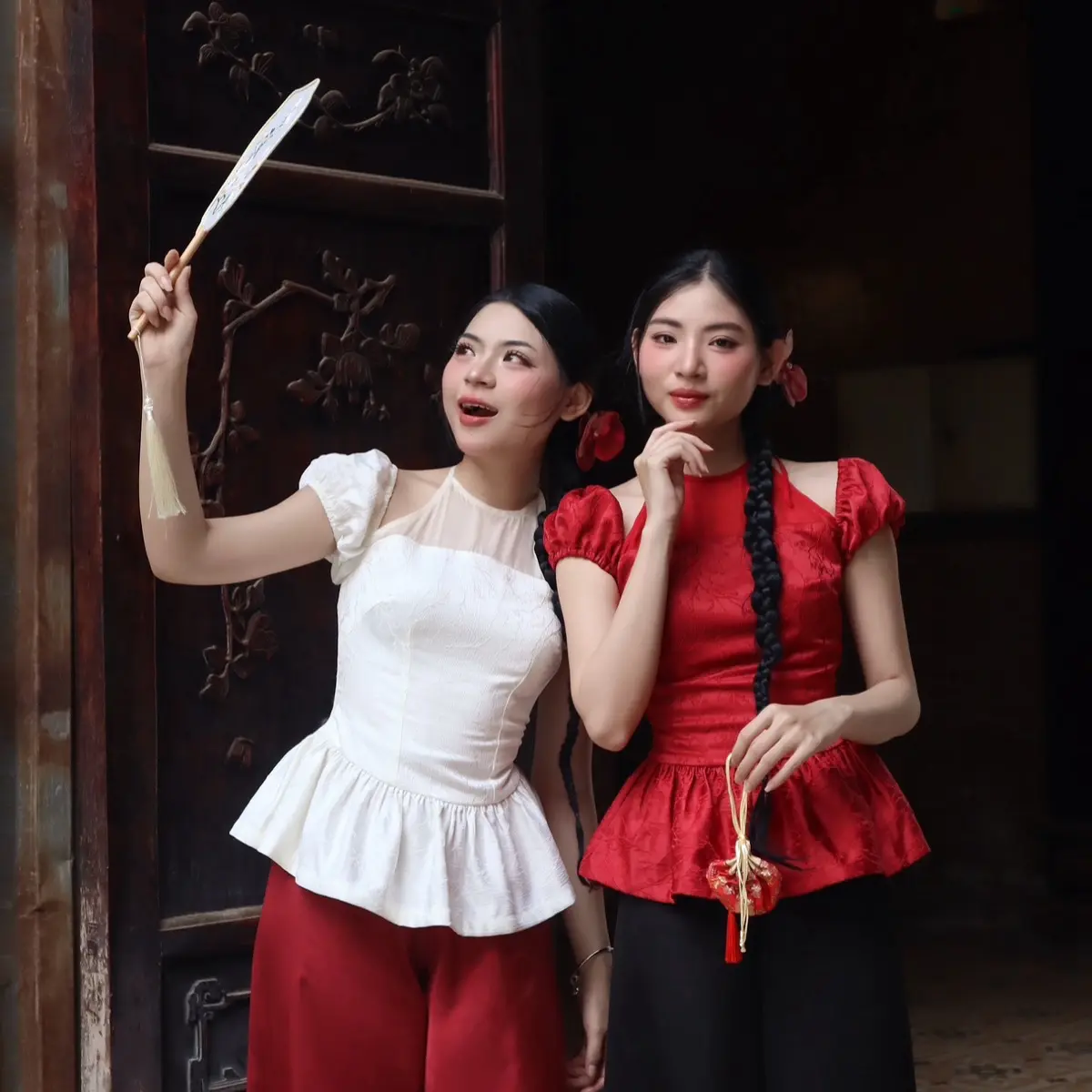 Ciona - Áo yếm gấm hoa nổi trắng kem - COA005 Nữ Women Yếm Lan Chi Top
