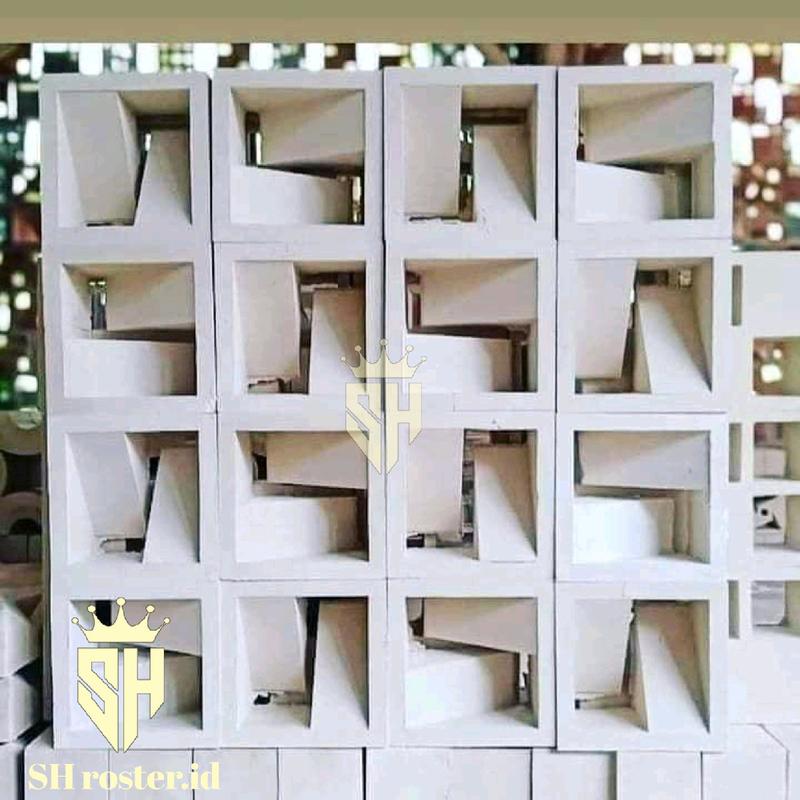 50 pcs roster beton minimalis motif Z loster lubang angin 0