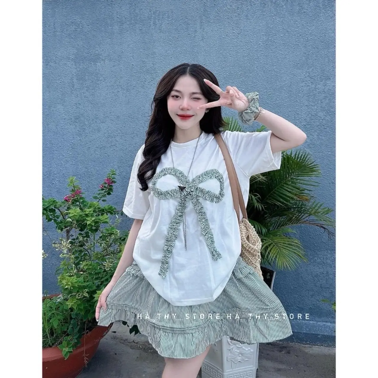Set áo thun nơ kèm chân váy caro xinh xắn - có quần bảo hộ bên trong - freesize form rộng dưới 65kg - chất thun tăm co giản thoải mái - dành cho mùa hè