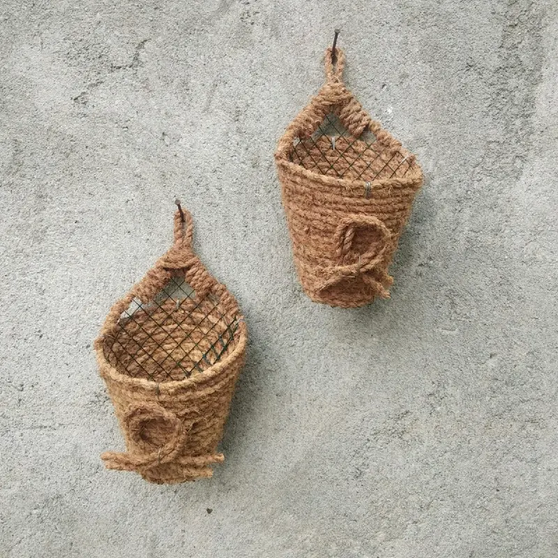 Paket 10 pcs pot tempel dinding sabut kelapa estetik tanaman 2