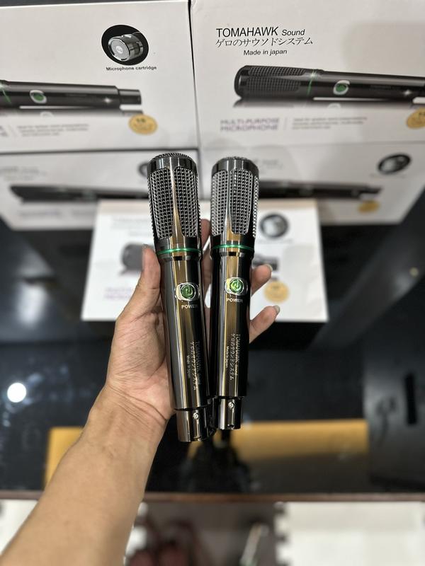 Micro karaoke có dây TOMAHAWK thương hiệu Nhật Bản mẫu mới 2024 mic hát nhẹ tiếng trong hút dọng dùng cho dàn karaoke,loa kéo ,bàn mic sơ,âmly
