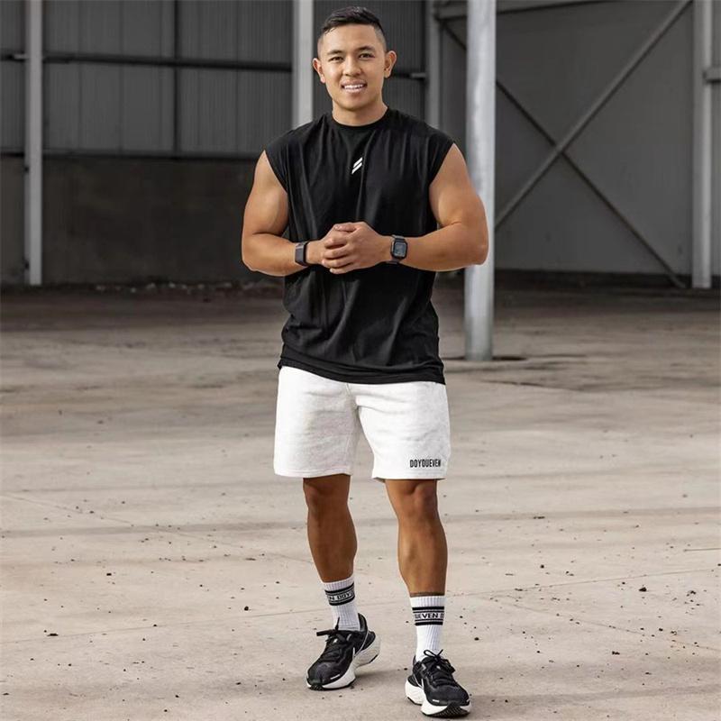 Product Introduction of NEW Summer Fitness Sports Tank Top Men Breathable Loose Mesh Training Sleeveless T-shirt Quick Drying vest male Fitness Clothing 11