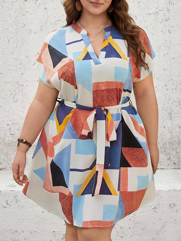 CURVZY Plus Size Geometric Print Notched Neck Belted Dress, Elegant Short Sleeve Dress for Summer, Women's Plus Clothing for Daily Wear 2
