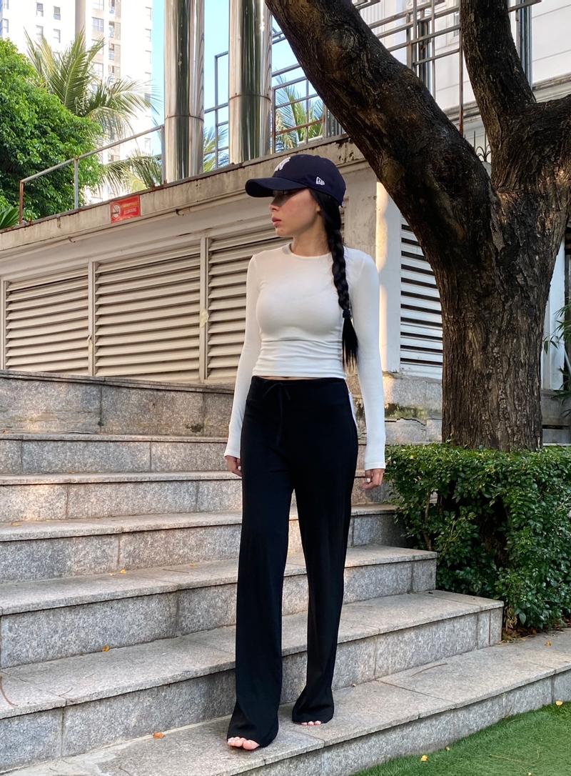 Product Introduction of Áo thun nữ tay dài Croptop HAI MÀU , Áo thun nữ tay dài SHINI ( s và m) Áo  Cổ Tròn tay dài thun tăm 28
