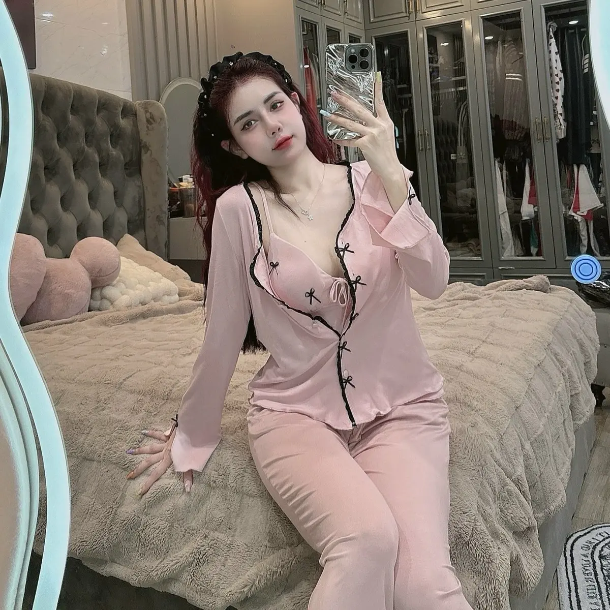 Sét bộ 3 chi tiết (áo 2 dây, quần dài, áo khoác ngoài đính nơ dễ thương) hàng Lyly cao cấp - M4013 Nữ Thun Cotton Women Top Màu Hồng Quần Ngủ