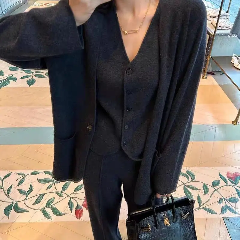 Bộ Đồ Thời Trang Nữ, Thanh Lịch, Bộ Đồ Ba Mảnh, Mùa Thu Và Mùa Đông Của Phụ Nữ, Hàng Mới Về, Dáng Rộng Vừa Vặn, Có Thể Mặc Ngoài Trời, Phong Cách Ins, Áo Vest, Quần Ống Rộng, Thời Trang 2