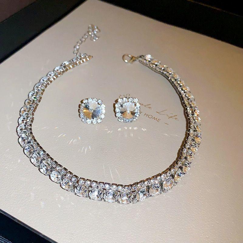 Blue Diamond Necklace Earrings Light Luxury Choker Necklace Clavicle Chain Women's High-Grade Dress Wedding Dinner Accessories 4