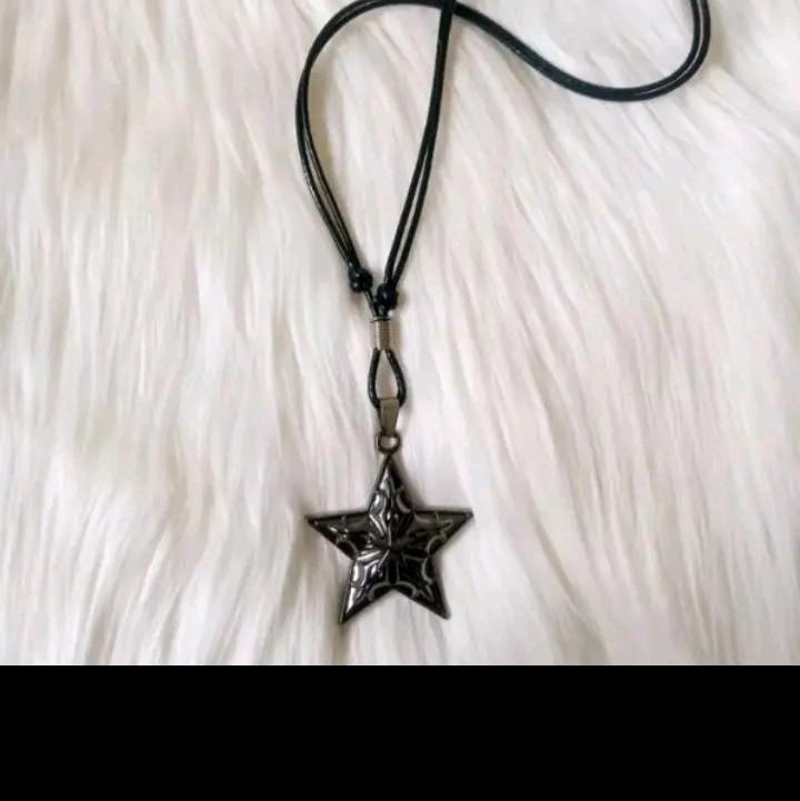 Kalung tali hitam pria dan wanita terbaru 2