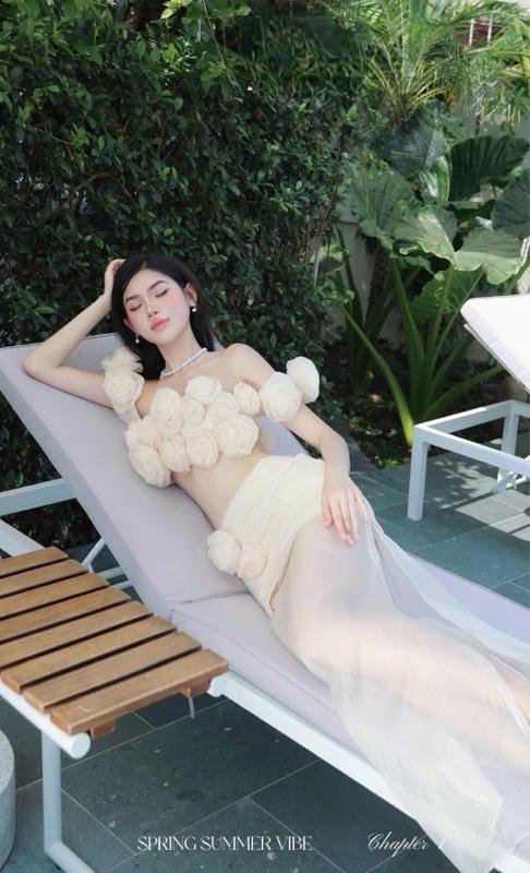 Product Introduction of SET ÁO KẾT HOA NHIỀU RỚT VAI CHÂN VÁY NHÚN 9