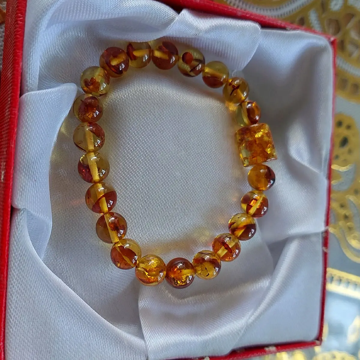 Vòng tay cho bé Hổ phách