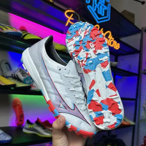 Giày bóng đá ANPHAL đế TF cho mặt sân nhân tạo, shop có khâu full đế miễn phí, tặng kèm tất, túi rút, móc khoá.