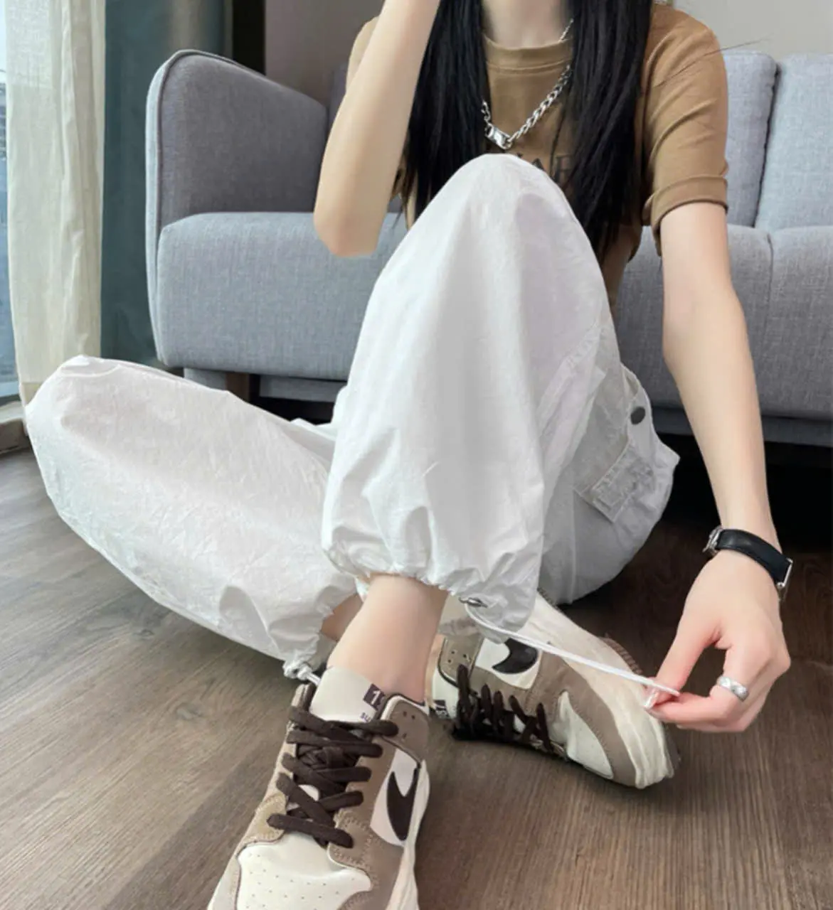(Com bo 2 quần)Quần gió nhăn - ống rộng - thiết kế phần cạp cách điệu dây rút sườn  - gấu có chốt chặn mặc được 2 kiểu - có lắp túi sau trang trí trẻ trung năng động Women Pants