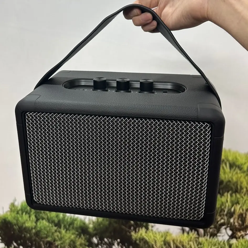 Loa bluetooth M4 , công suất 40W , bass căng , âm thanh hay , thời lượng pin cao , bluetooth 5.0 , dễ dùng , hiện đại Củ Loa Nghe Nhạc