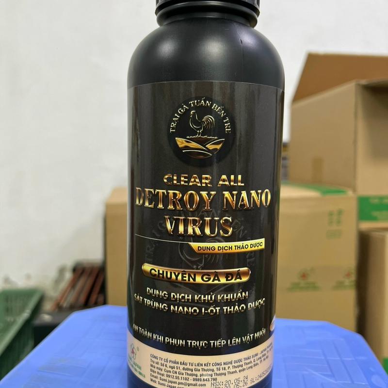 Detroys Nano Virus sung dịch xịt chuồng loại bỏ Mầm bệnh virus, vi khuẩn dạng thảo dược lành tính cho gà chai 1 Lít