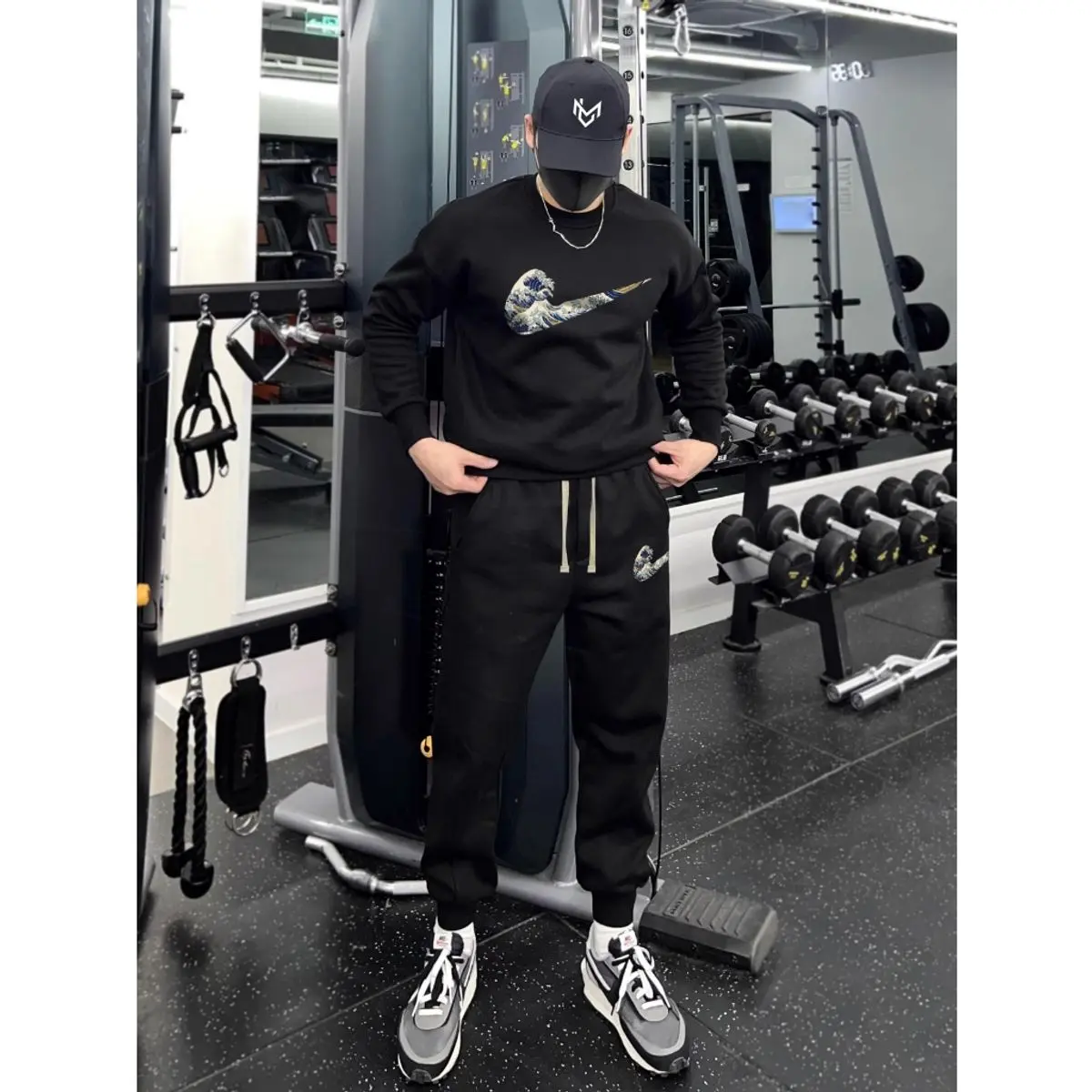 SET nỉ Sweater LAEMAO tay dài họa tiết TSUNAMI