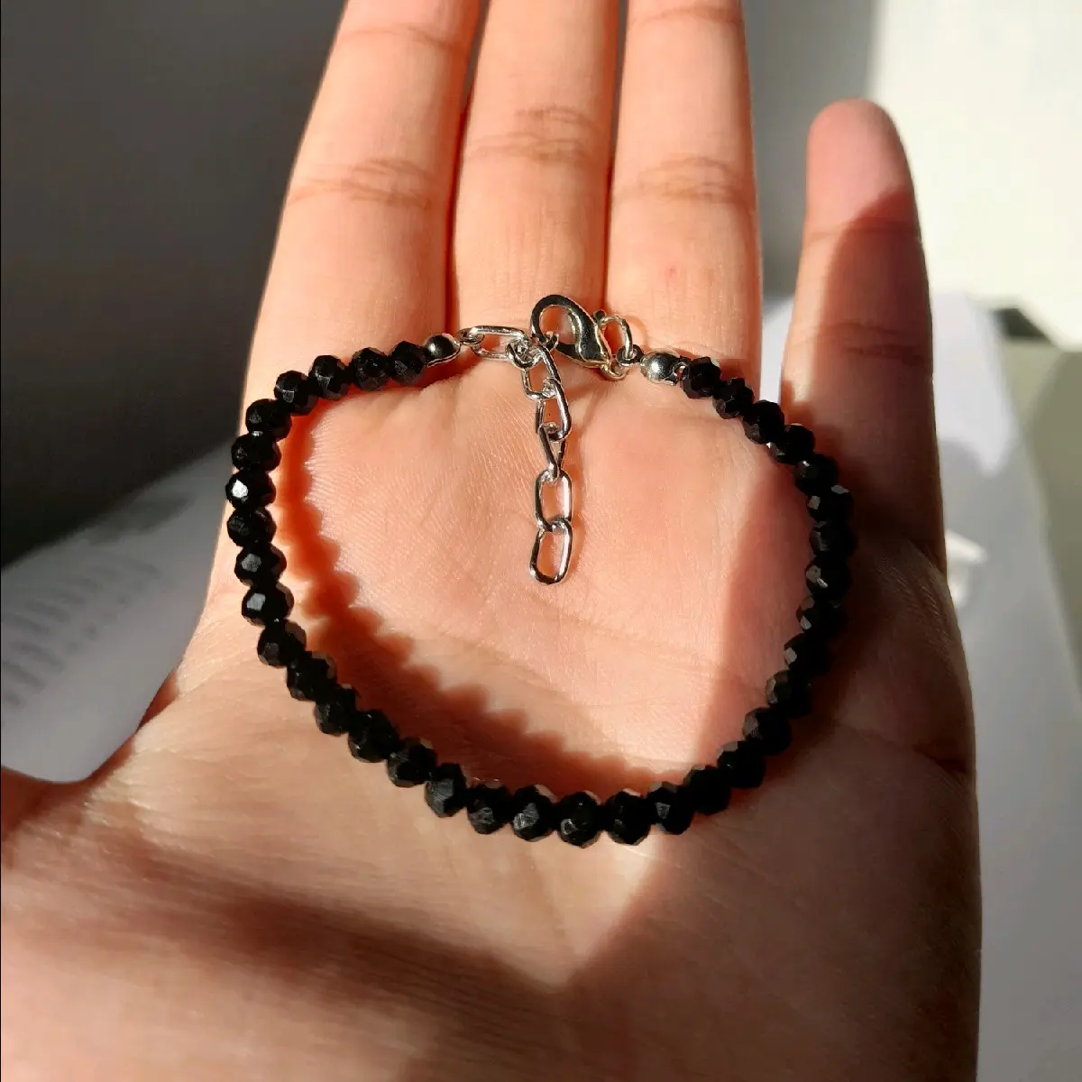 gelang manik kristal hitam cewek cowok bisa pakai
