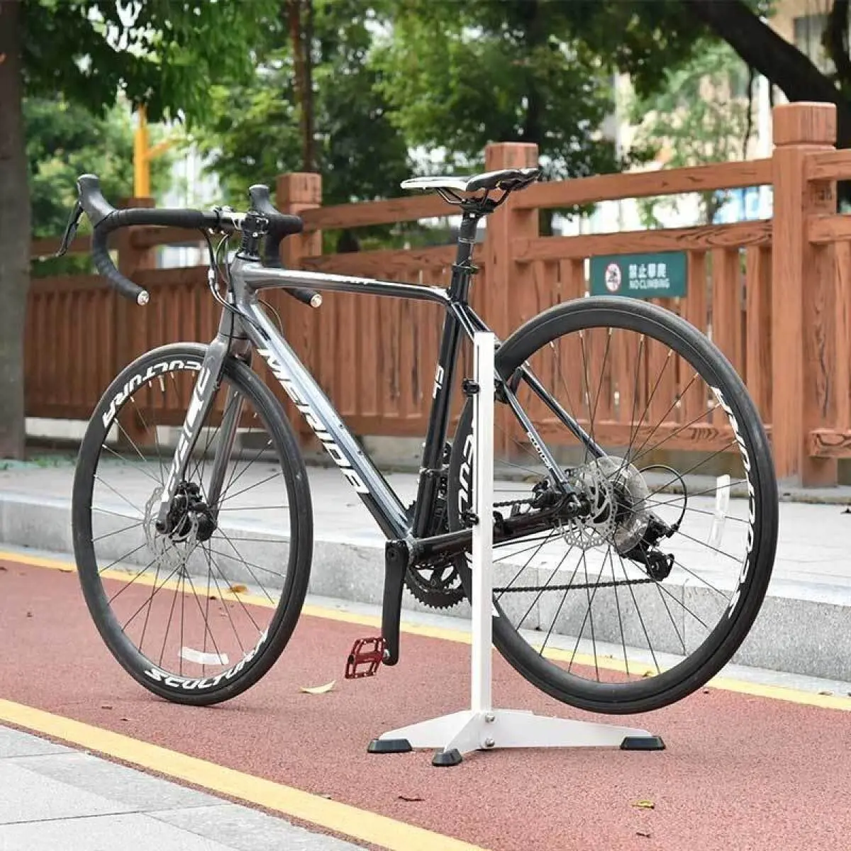 Bike Repair Stand Portable Bicycle Support Bicycle Stand Vertical Adjusting Cleaning Repairing Mountain Bike Bicycle Accessories Portable