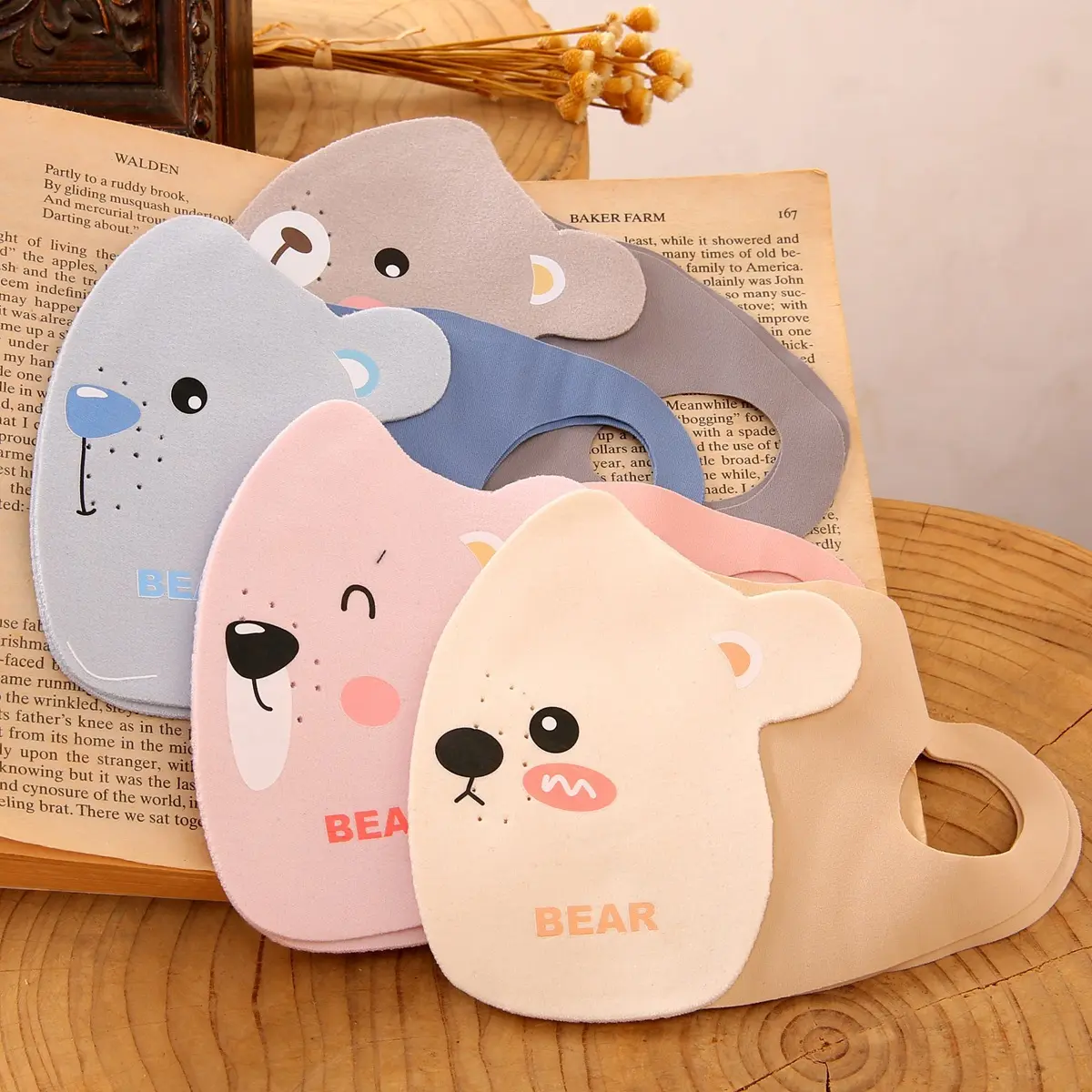 New Boys and Girls Children's Warm Masks Autumn and Winter Windproof Cartoon Children's Traceless Student Riding Masks 2-10 Years Old