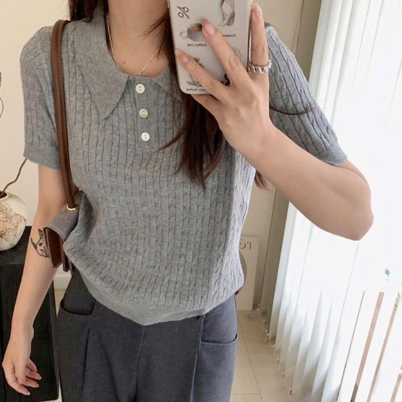 Áo Cộc, Áo Len Kiểu Tay Ngắn Cổ Bẻ Vặn Thừng Phối Trước Ngực Siêu Sang Chất Liệu Nhẹ Nhàng Mát Mẻ Cam Closet Nữ Women áo  len