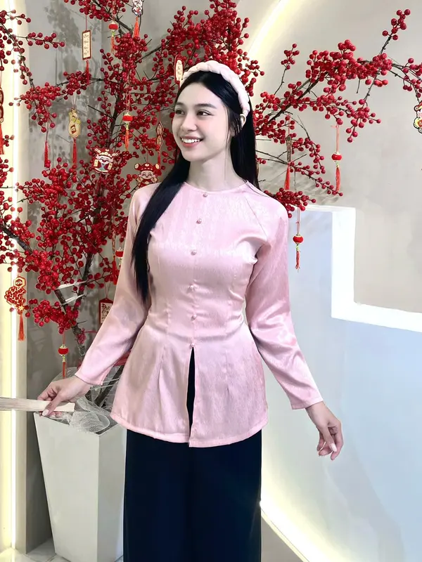 Nguyên bộ bà ba cổ tròn đính cúc ngọc áo lụa xước quần lụa satin tay dài-SÍN STORE-L06 2