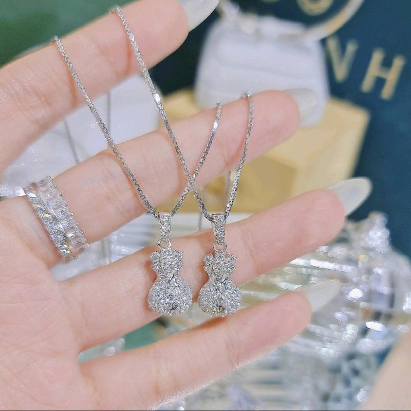 Vòng Cổ Dây Chuyền Jewelry DC01 Nữ Titan Women Nữ Titan Women - Túi Đựng Tiền Mặt Gắn Đá - Chain, Trang Sức mì circle clasp necklace chain  heart  necklace dây  chuyền  cleef dây  chuyền  ngân  hà ribbon  necklace dây  chuyền  cỏ  4  lá  titan 4