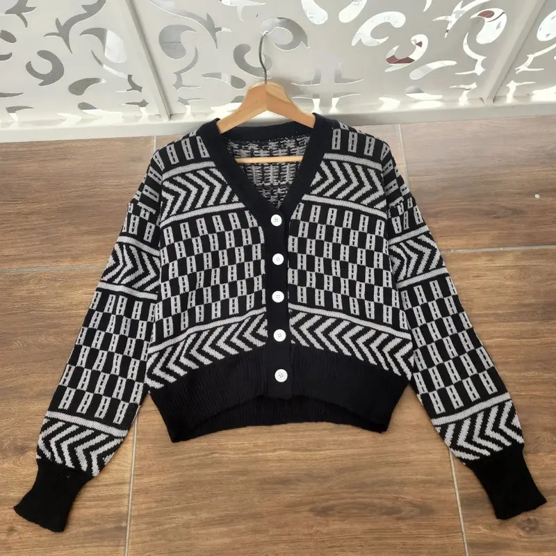 KNITZEN Outwear Arrow Sweet Outer | Rajut Cardigan Wanita Trendy Murah 3